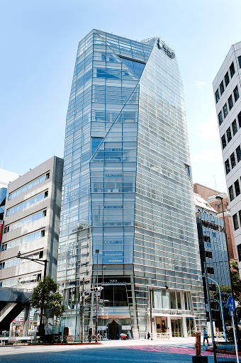 渋谷のビルの写真