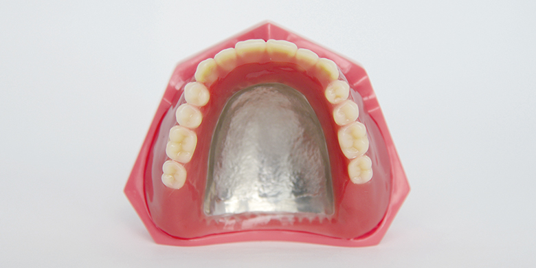 自由診療の義歯–渋谷の歯医者–青山クオーツデンタルクリニック